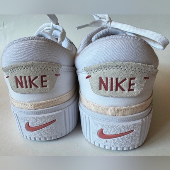 Nike Court Legacy Lift Platform Sneakers Women's Size 12 NWOT MSRP 94.99 - Picture 8 of 11